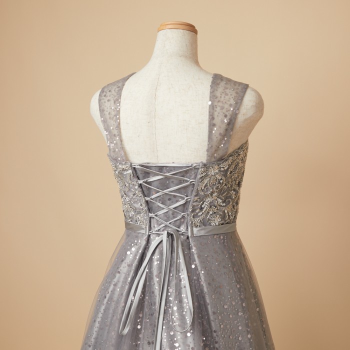 シルバーグレーチュールブリリアントビーズ刺繍ドレス