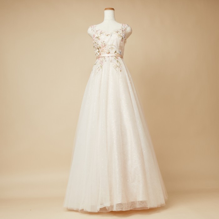 ファンシービーズ刺繍アイボリーチュールレースドレス