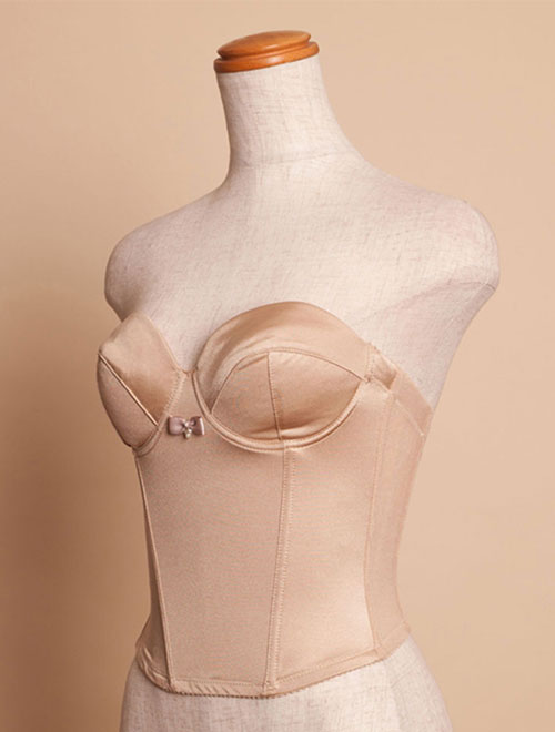 ドレスを着る人のためのコルセット
